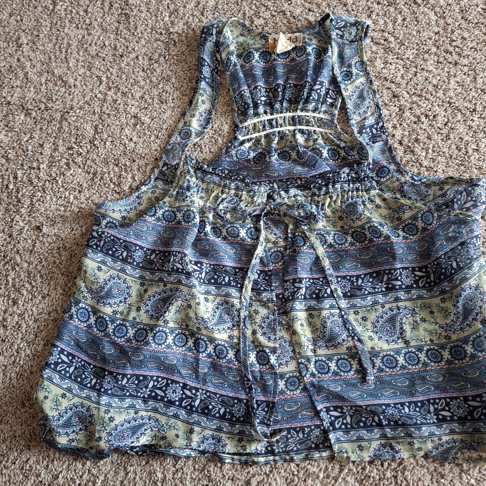 Mudd Blue and Green Paisley Boho Blouse